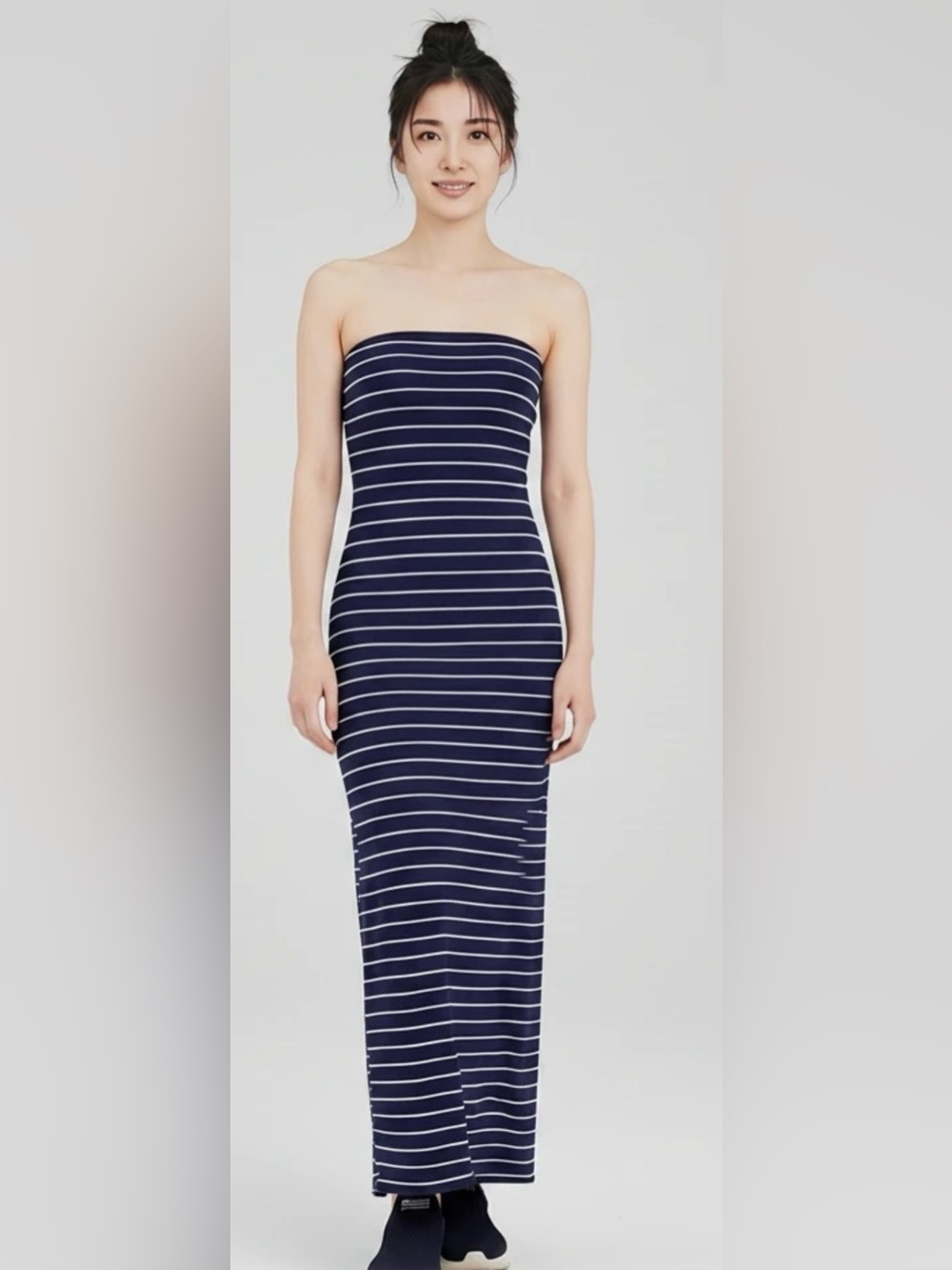 Elodie blue & white long maxi skirt striped size Medium